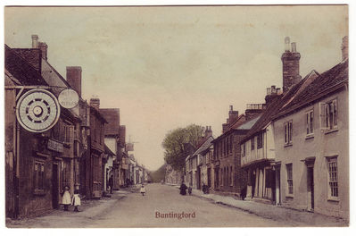 061 - North on the High Street
